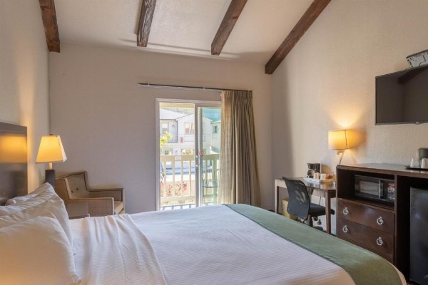 Cannery Row Inn image 13